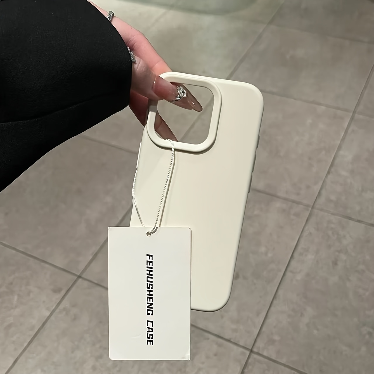 iPhone 15 White